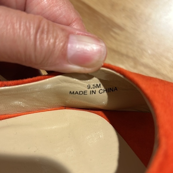Talbots ladies wedge dress shoes size 9.5. Orange suede. Preowned good condition - Picture 14 of 16